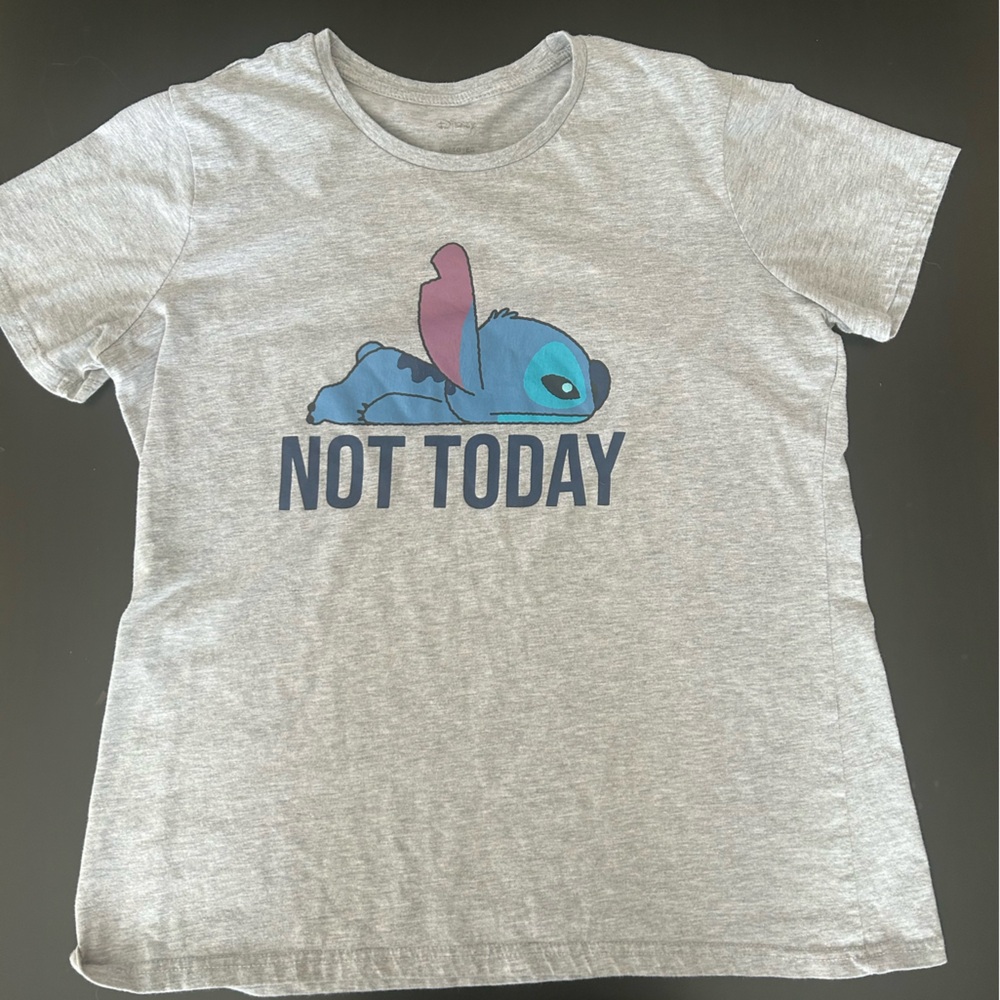 Women’s Medium Stitch T-shirt